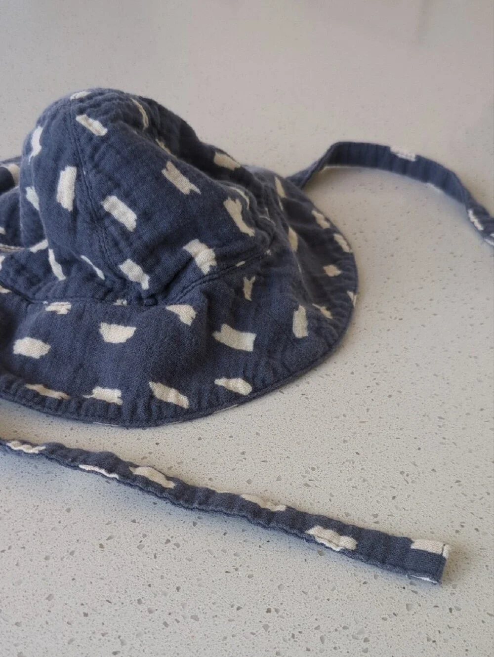 Hanna Andersson Navy Sun Hat with Cream Dot Print
